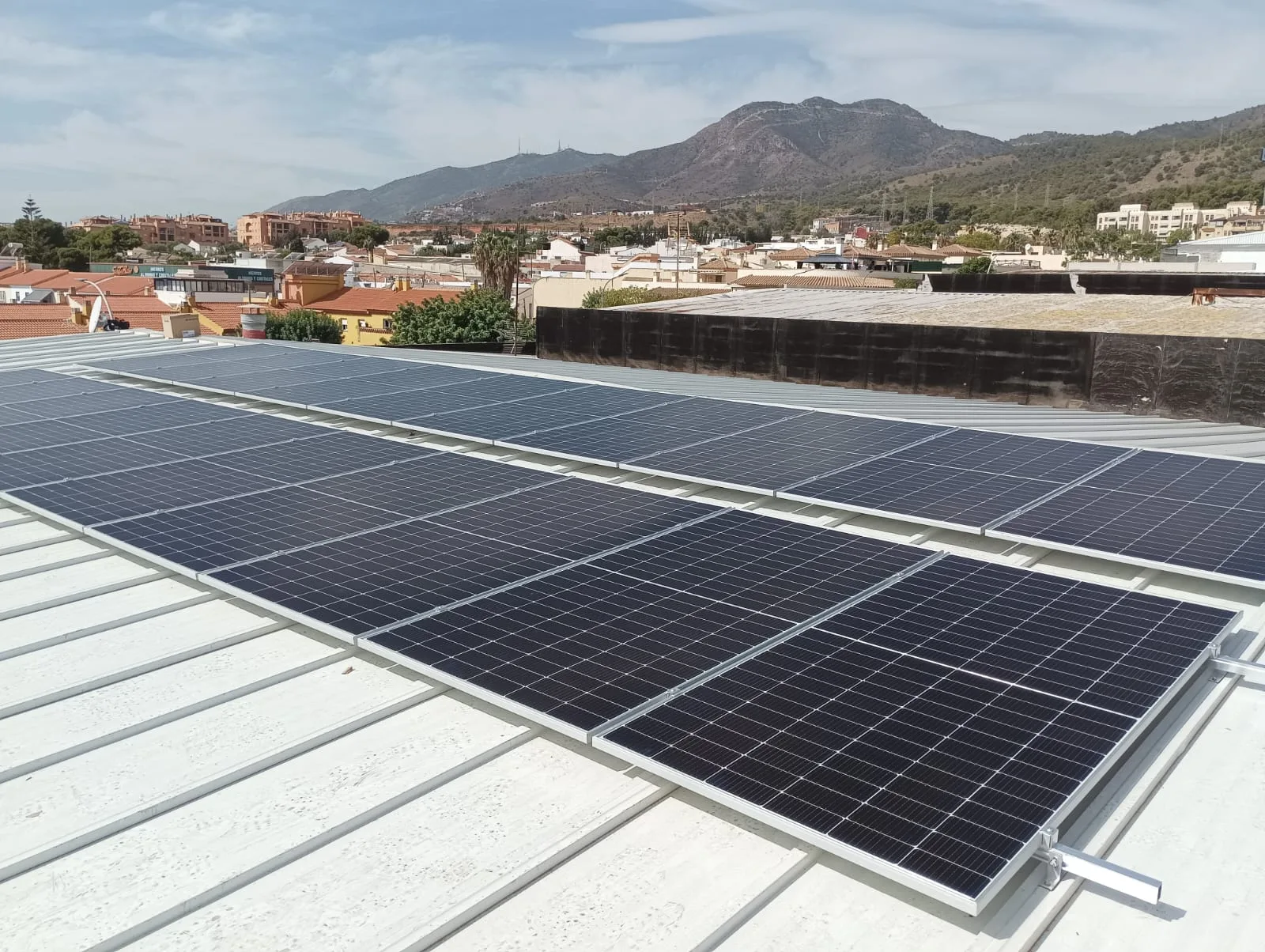 ¿Cuánto ahorras con placas solares en Málaga?